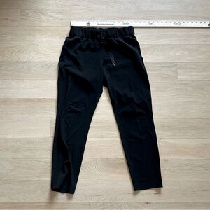 Lululemon Women’s lightweight casual pants; Sz 6